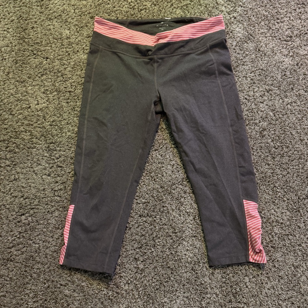 Athleta‎ Balance Grey Cropped Pink Stripe Capri Leggings Women's Size XL